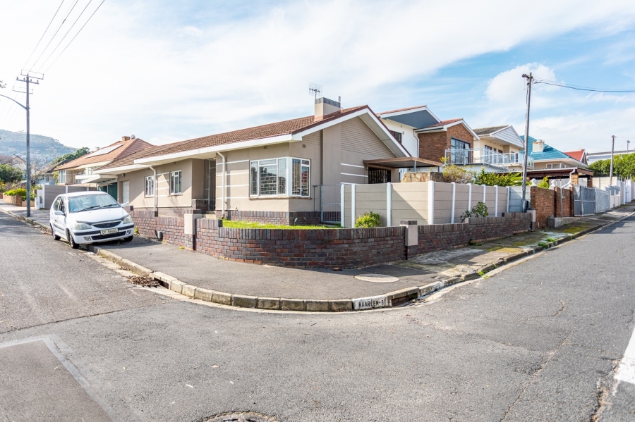 3 Bedroom Property for Sale in Avondale Western Cape